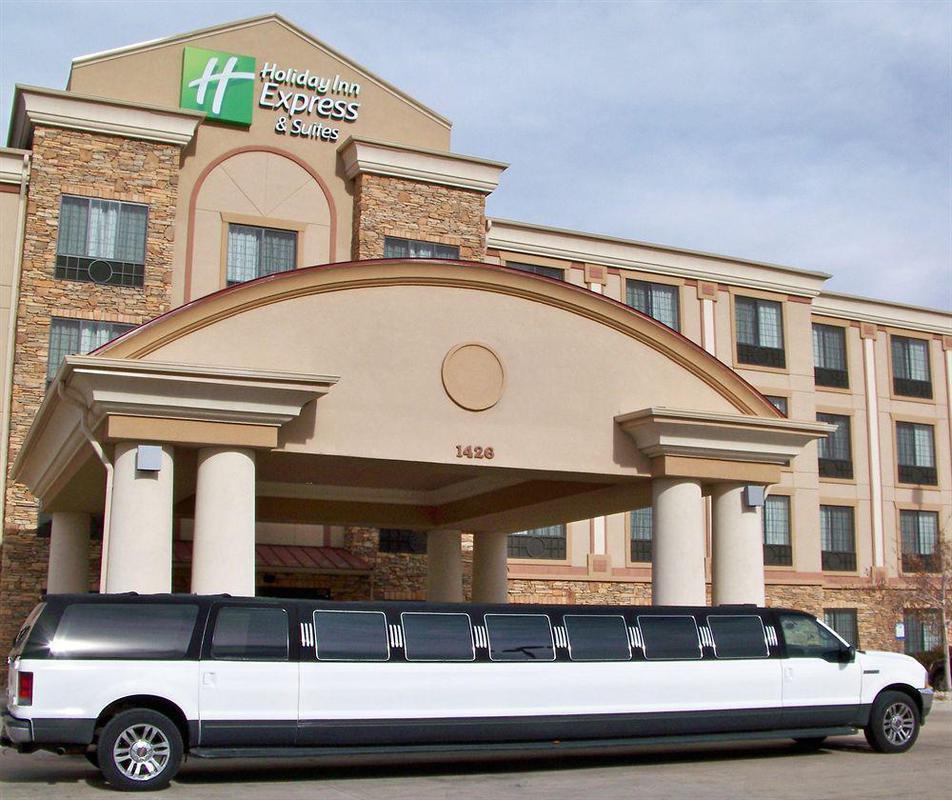 Holiday Inn Express Hotel & Suites Fort Collins By Ihg Exteriör bild