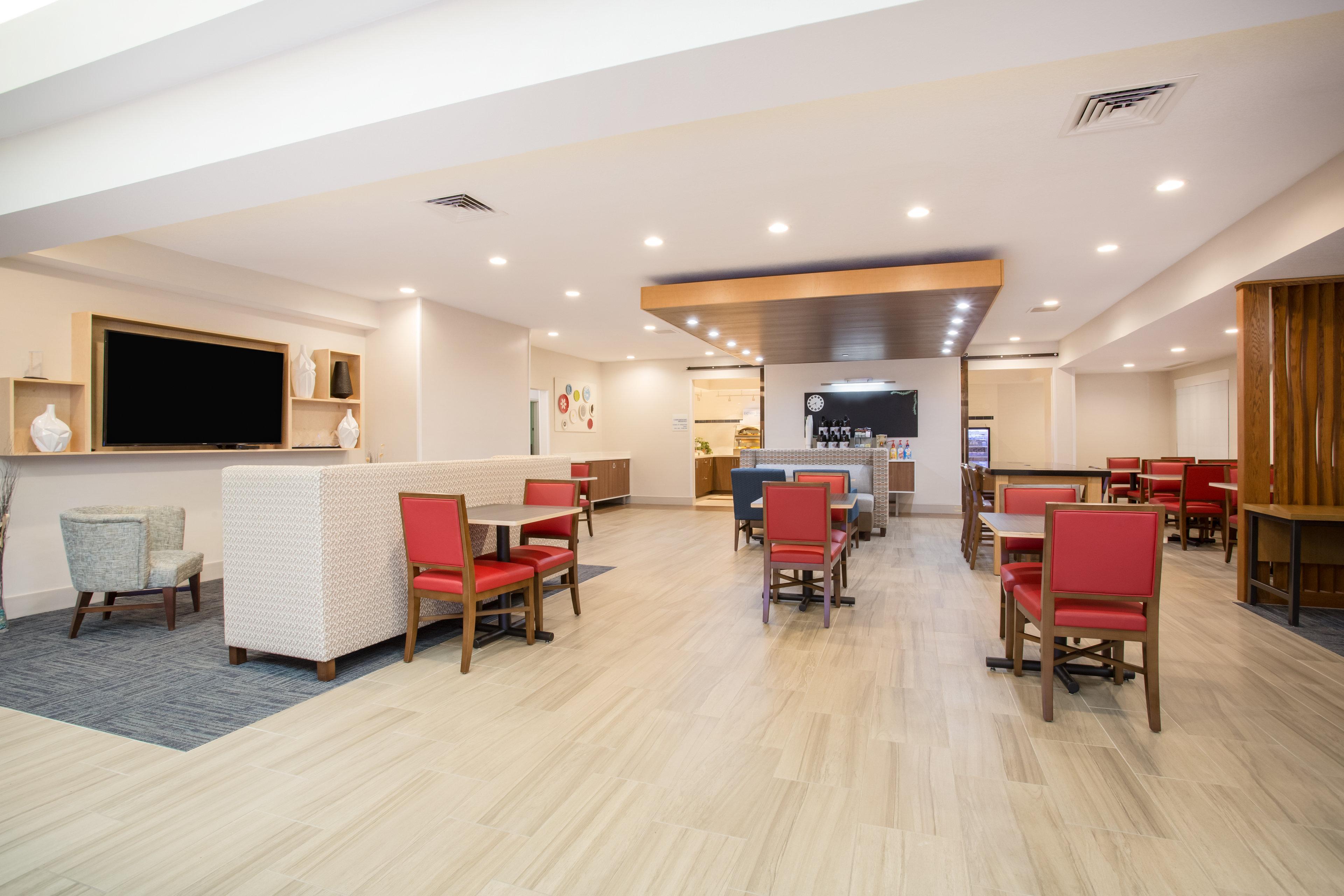 Holiday Inn Express Hotel & Suites Fort Collins By Ihg Exteriör bild