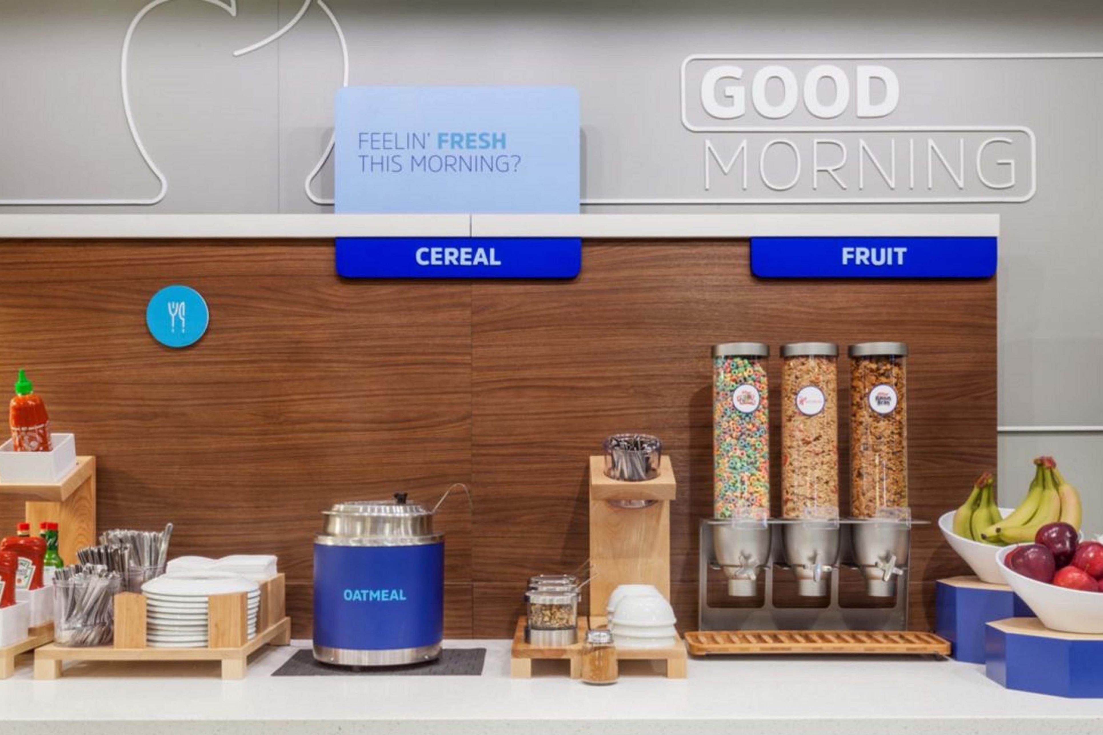 Holiday Inn Express Hotel & Suites Fort Collins By Ihg Exteriör bild