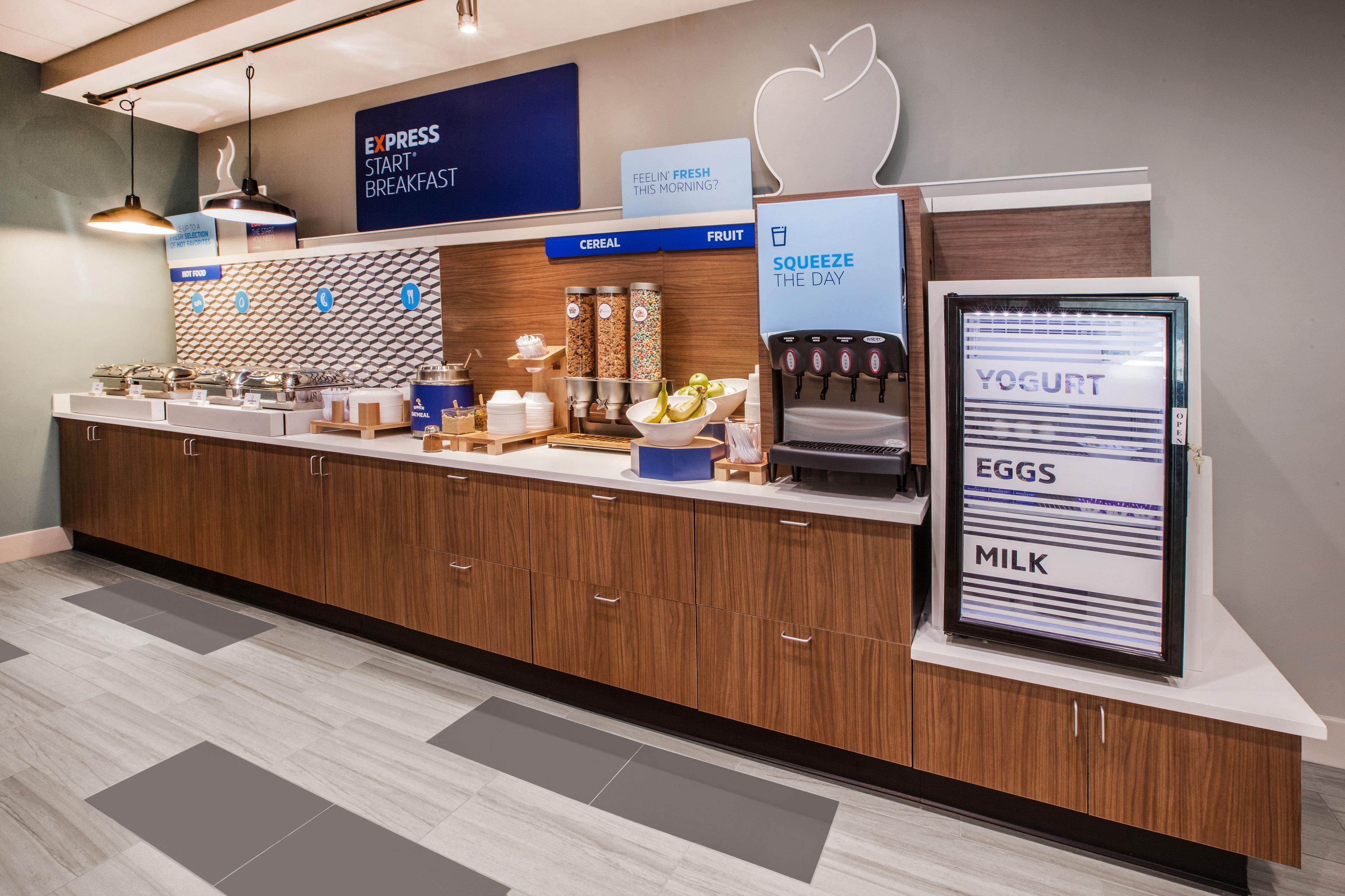 Holiday Inn Express Hotel & Suites Fort Collins By Ihg Exteriör bild
