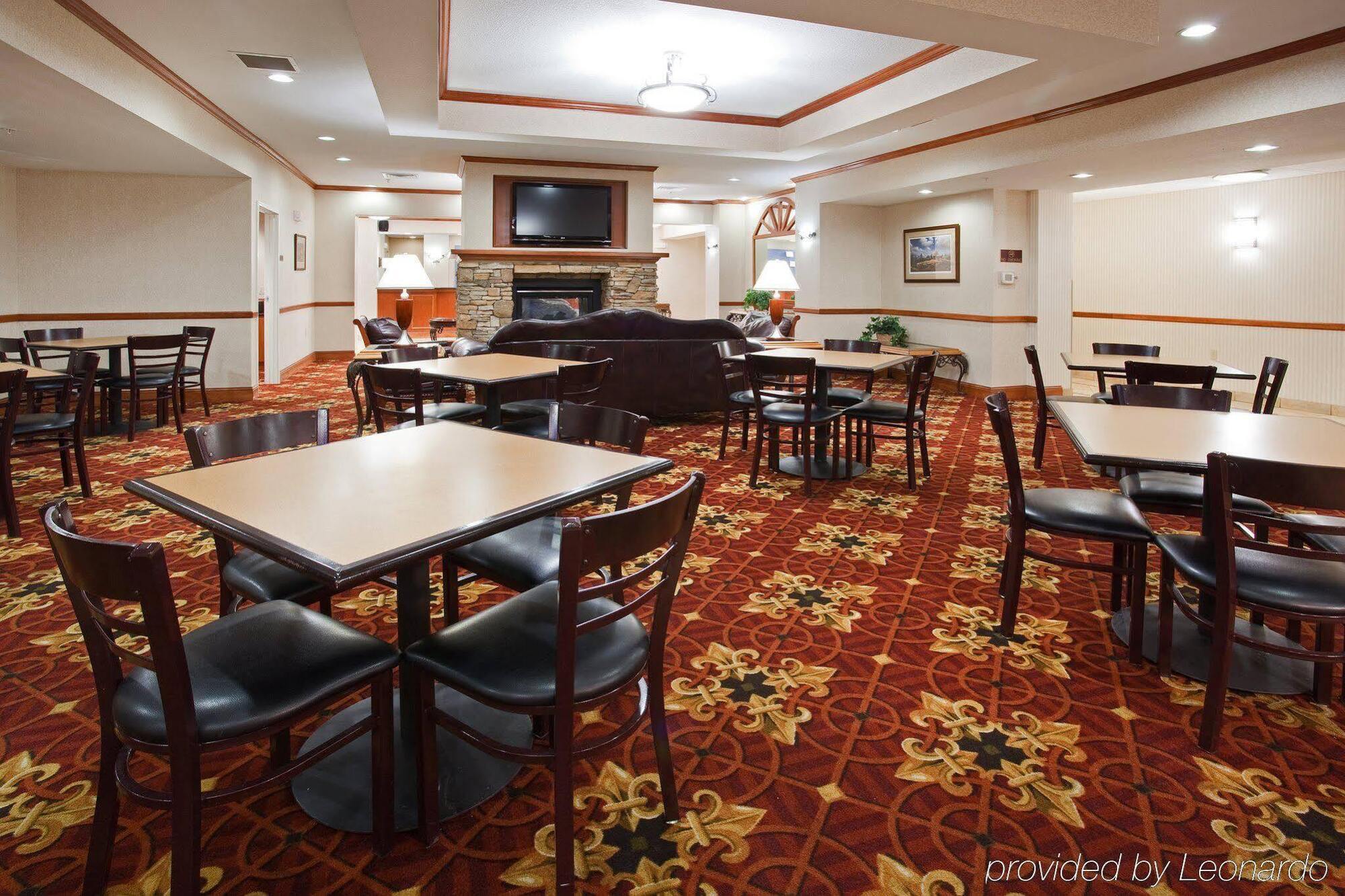 Holiday Inn Express Hotel & Suites Fort Collins By Ihg Exteriör bild
